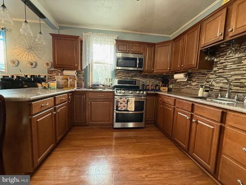531 6th Ave, LINDENWOLD, NJ, 08021-3513 | Card Image