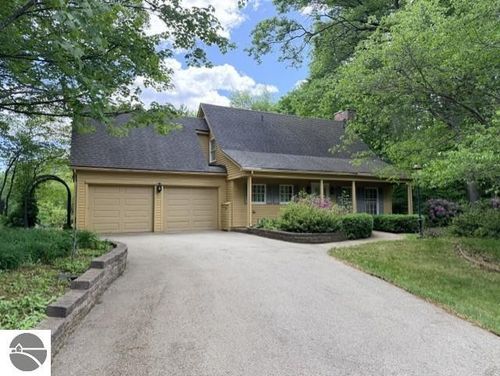 4722 Kingswood Ln, Oscoda, MI, 48750-9757 | Card Image