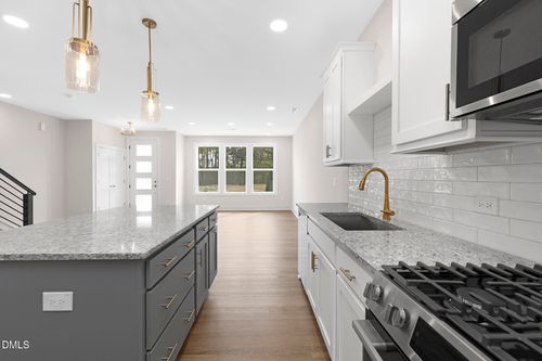 805 Fireship Rd, Fuquay Varina, NC, 27526 | Card Image