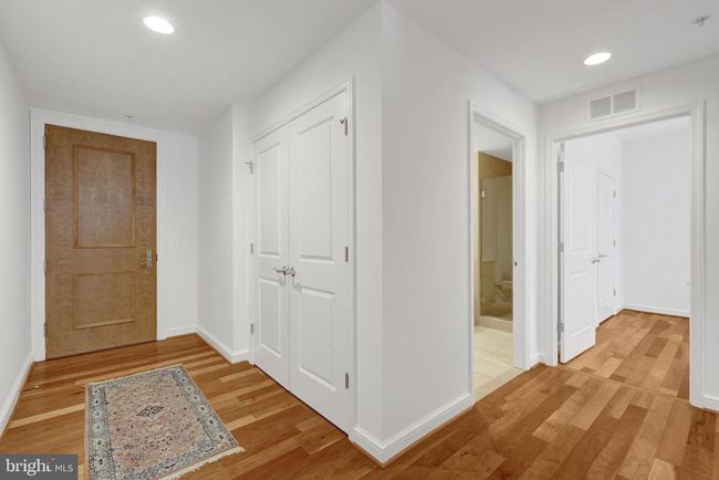 UNIT-907 - 11990 Market St, Condo with 3 bedrooms, 2 bathrooms and null parking in RESTON VA | Image 31