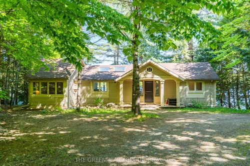 1059 Hallett Road, Muskoka Lakes, ON, P0B1J0 | Card Image