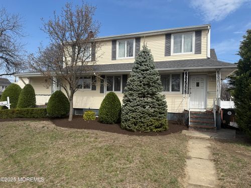 198 Laurel Ave, Hazlet Township, NJ, 07734-2959 | Card Image