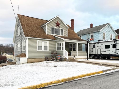 734 W 3rd St, Williamsburg, PA, 16693-1126 | Card Image