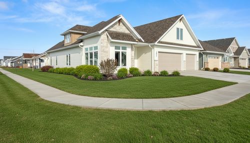 4821 Bluebell Loop S, Fargo, ND, 58104 | Card Image
