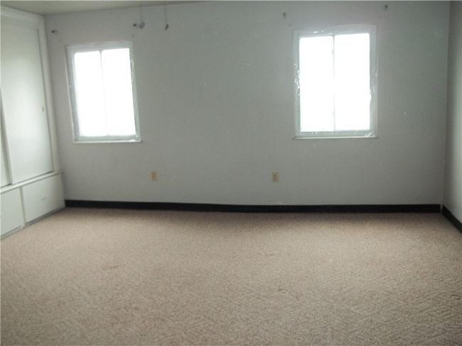 223 Ella St, House other with 3 bedrooms, 2 bathrooms and 4 parking in Bloomfield PA | Image 14