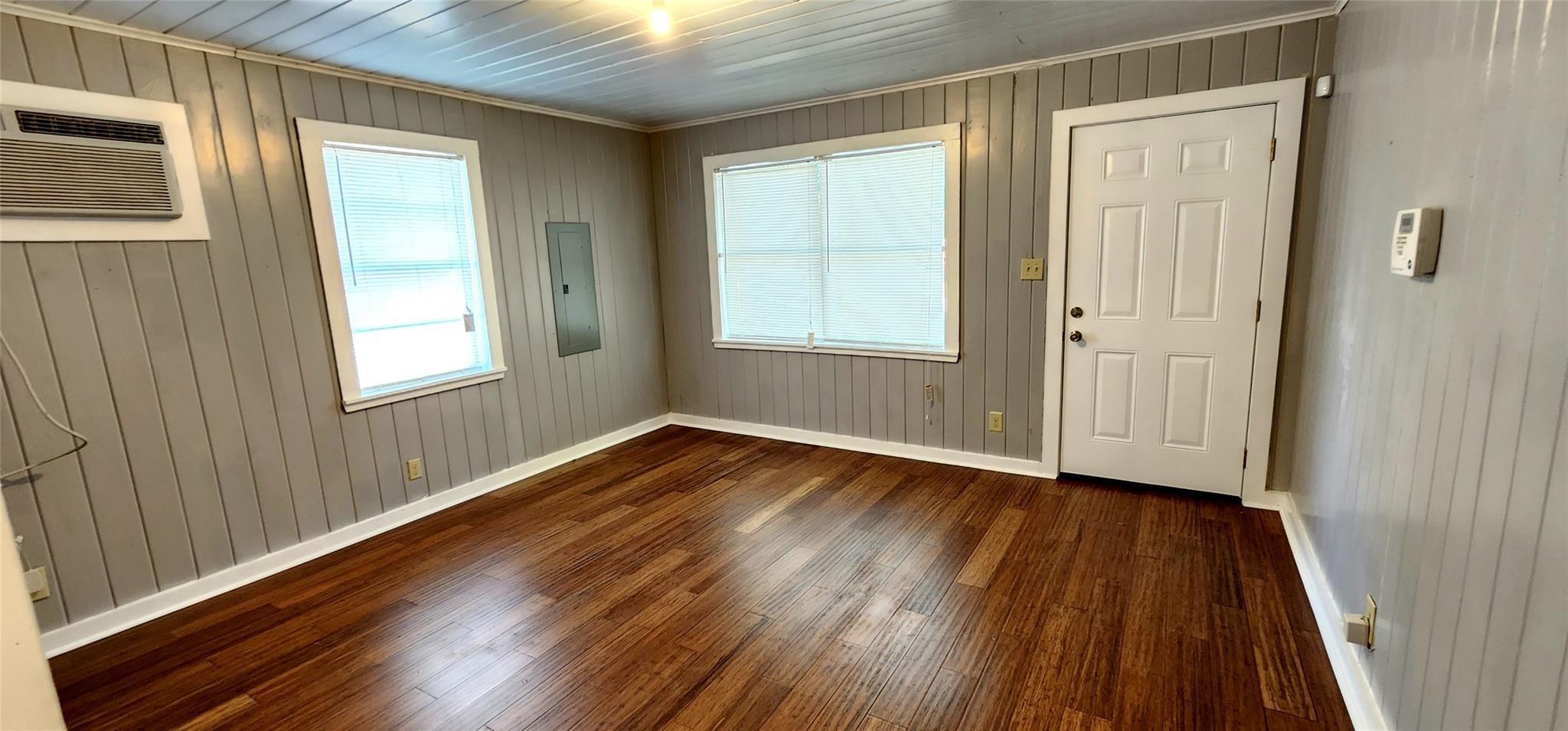 Residential in Livingston 5