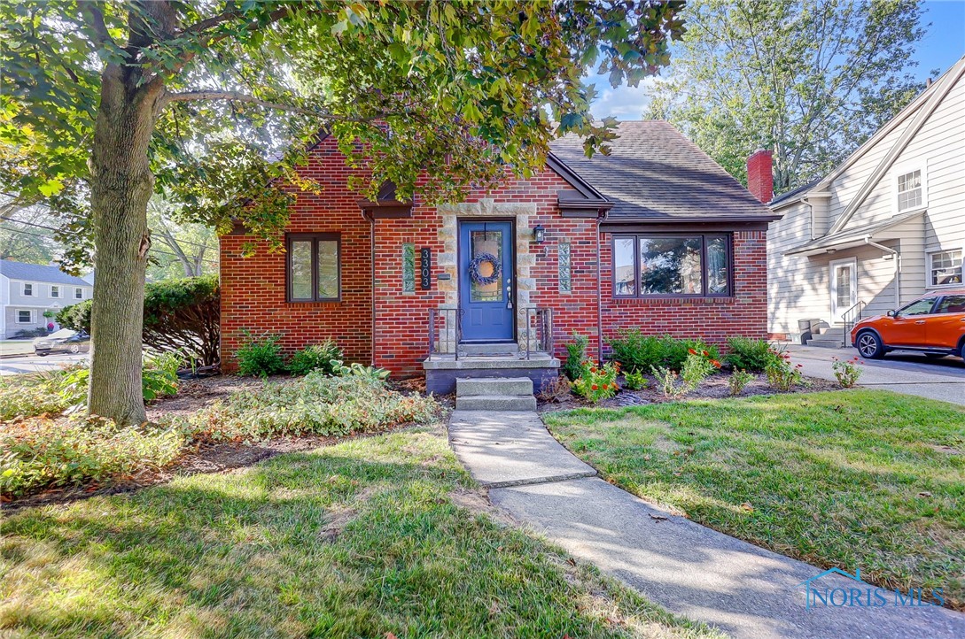 Kirkwall Rd, Ottawa Hills, OH 43606