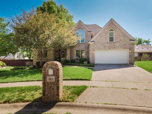 1101 Carters Close, Lexington, KY, 40514-1137 | Card Image