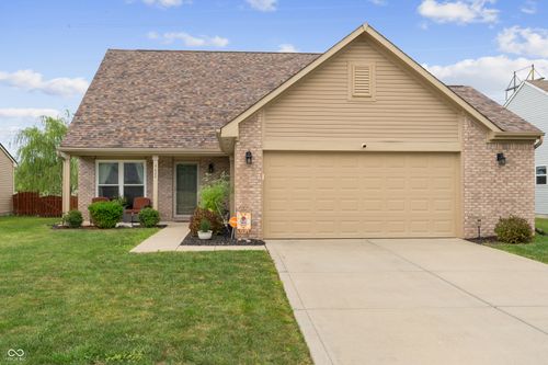 4624 Deacon Ln, Indianapolis, IN, 46237-3524 | Card Image