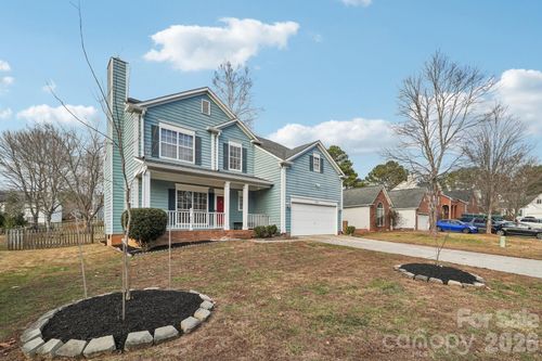 8426 Red Cypress Ct, Charlotte, NC, 28216-1691 | Card Image