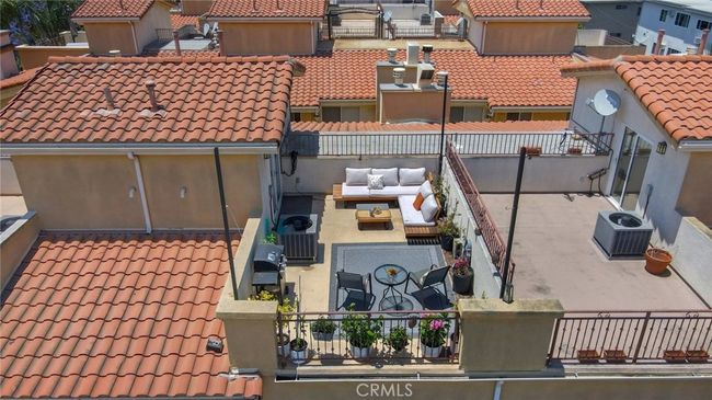13 - 14535 Margate St, Townhouse with 3 bedrooms, 3 bathrooms and 2 parking in Sherman Oaks CA | Image 33