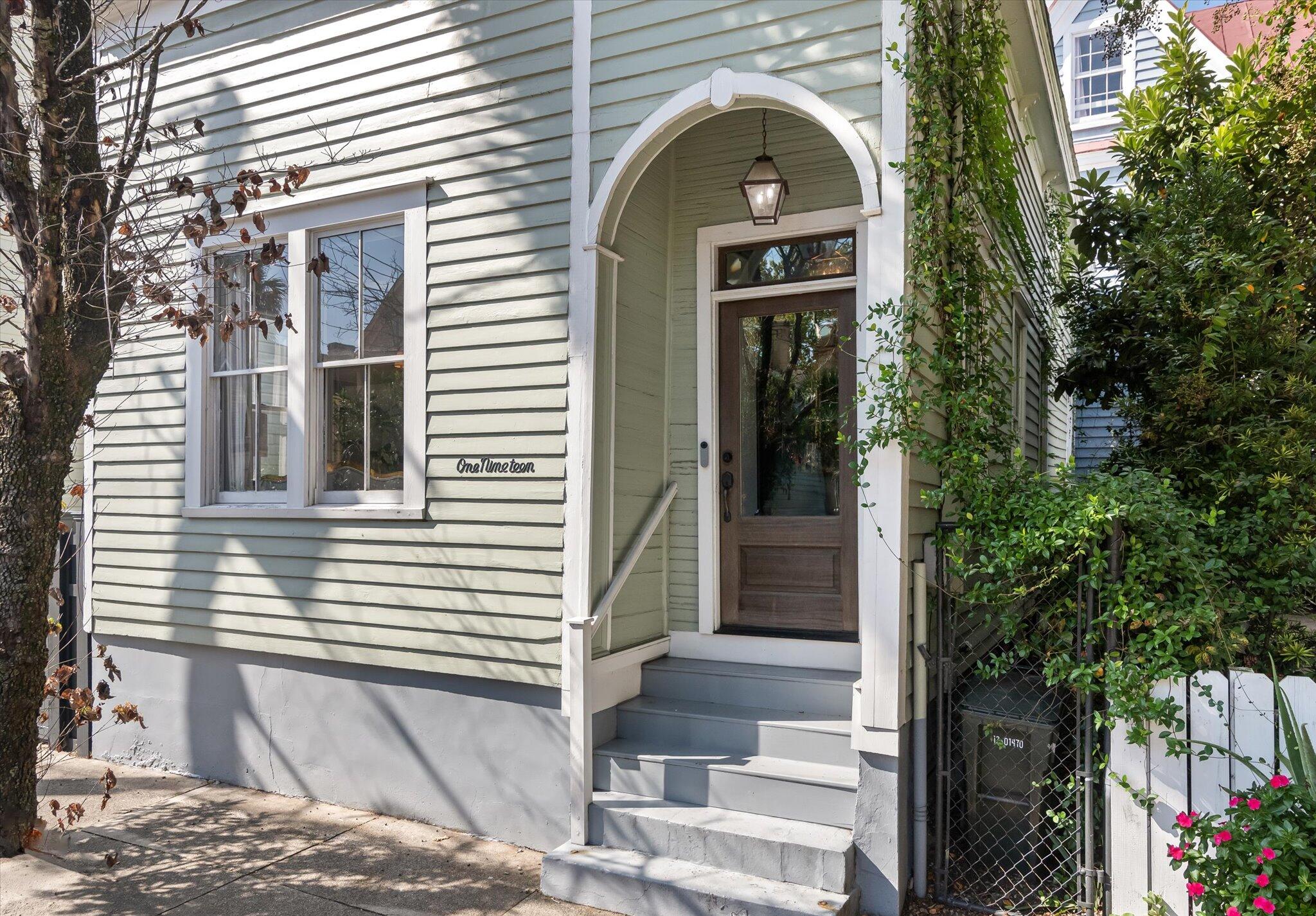 Alexander St, Charleston, SC 29403