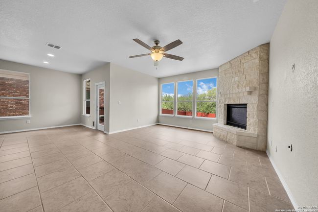12739 Gruene Pass, House other with 4 bedrooms, 3 bathrooms and null parking in San Antonio TX | Image 20