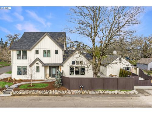 800 E 37th St, Vancouver, WA, 98663-2315 | Card Image