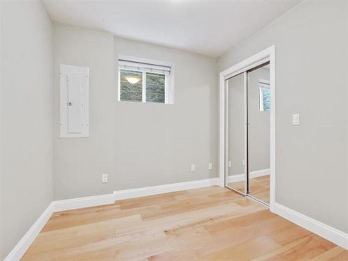 lower-171 Kings Rd W, North Vancouver, BC, V7N2L7 | Card Image