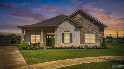 14368 White Creek Trl, Athens, AL, 35611-8849 | Card Image