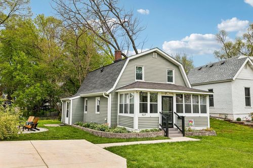 527 Water Street, Lake Geneva, WI, 53147 | Card Image