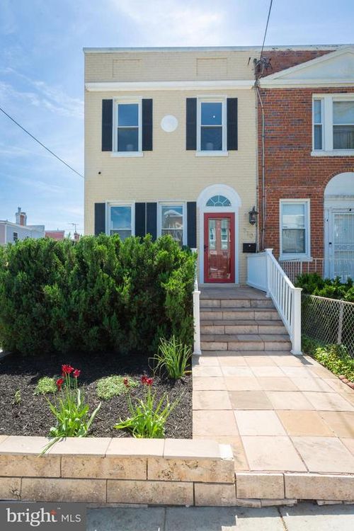 710 Sheridan St Nw, WASHINGTON, DC, 20011-1218 | Card Image