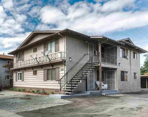 2369 Mammoth Dr, San Jose, CA, 95116-1702 | Card Image