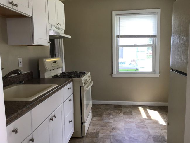 22765 Rosalind Ave, House other with 3 bedrooms, 1 bathrooms and null parking in Eastpointe MI | Image 5