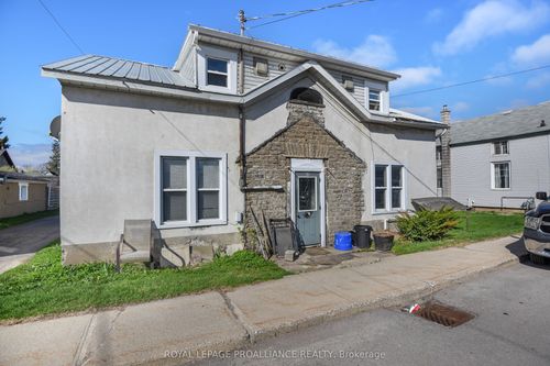 651 Edward St, Prescott, ON, K0E1T0 | Card Image