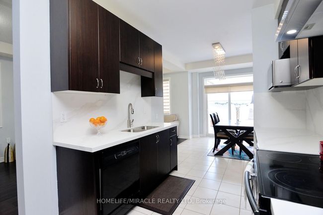 23 Falling Leaf Dr, House attached with 3 bedrooms, 4 bathrooms and 2 parking in Caledon ON | Image 8