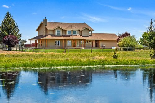 10934 Sw Fleming Rd, Powell Butte, OR, 97753-1800 | Card Image