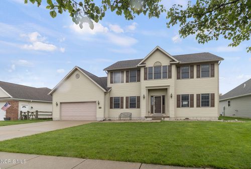 1702 Spring Forest Dr, Oregon, OH, 43616-4173 | Card Image