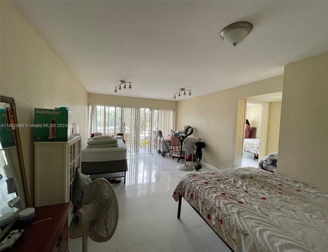 APT-201 - 4255 N University Dr, Condo with 2 bedrooms, 2 bathrooms and null parking in Sunrise FL | Image 6