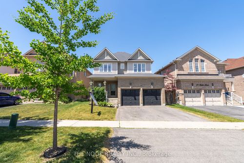 20 Kimble Ave, Bowmanville, ON, L1C0J8 | Card Image