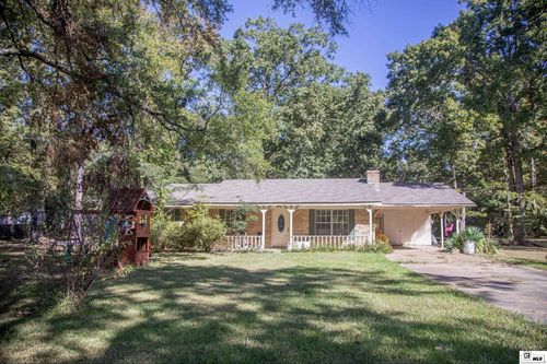 6747 Pete Montgomery Rd, Bastrop, LA, 71220-6886 | Card Image