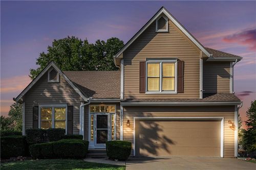 10302 Ne 98th Ct, Kansas City, MO, 64157-9658 | Card Image