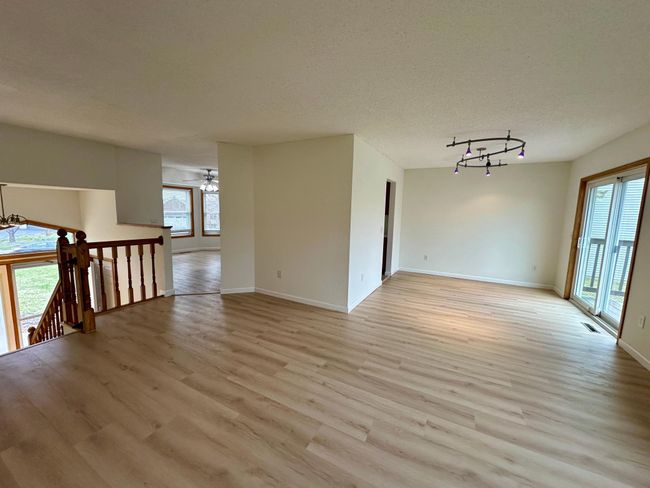 Luxury Vinyl Planking throughout | Image 4