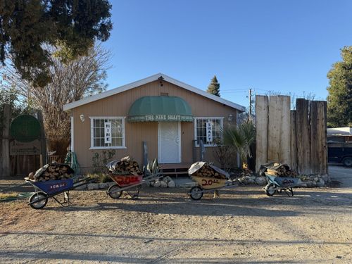 3925 Lake Isabella Blvd, Lake Isabella, CA, 93240 | Card Image