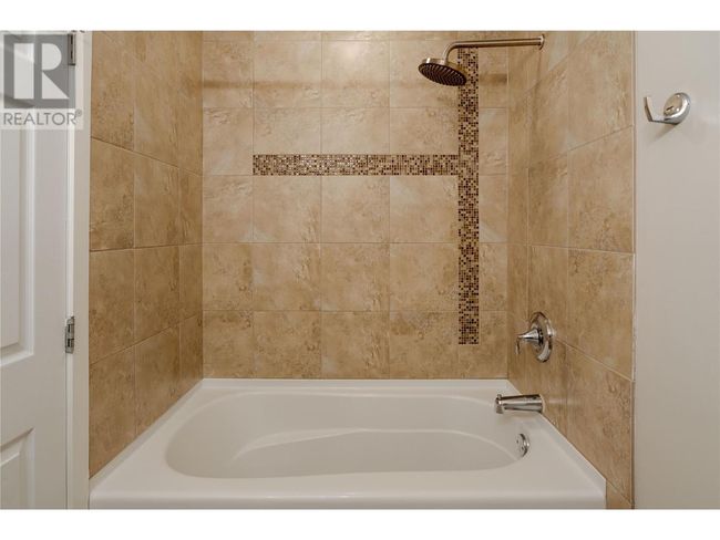 101 - 1957 Kane Rd, Condo with 1 bedrooms, 2 bathrooms and 1 parking in Kelowna BC | Image 10