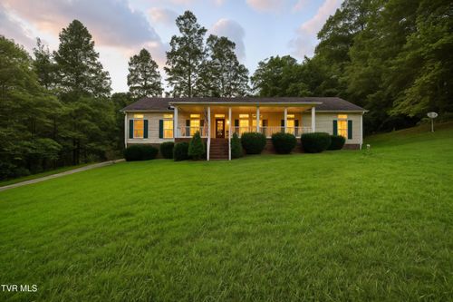 3524 Labrador Rd, Coeburn, VA, 24230-5824 | Card Image