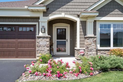 19400 75th Ave N, Corcoran, MN, 55340-2607 | Card Image