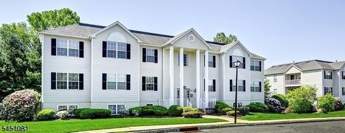 206-100 Liberty Village Dr, Warren, NJ, 07059-2709 | Card Image