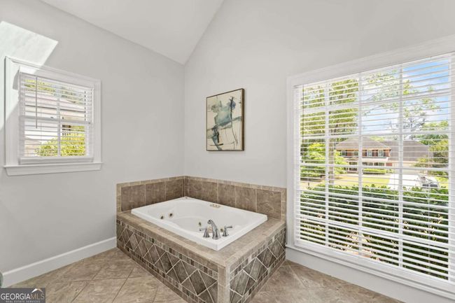 11155 Highfield Chase Dr, House other with 5 bedrooms, 3 bathrooms and 2 parking in Johns Creek GA | Image 28