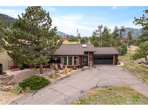 123 Mohawk Rd, Lyons, CO, 80540-8111 | Card Image