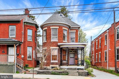 407 Carlisle St, HANOVER, PA, 17331-2167 | Card Image