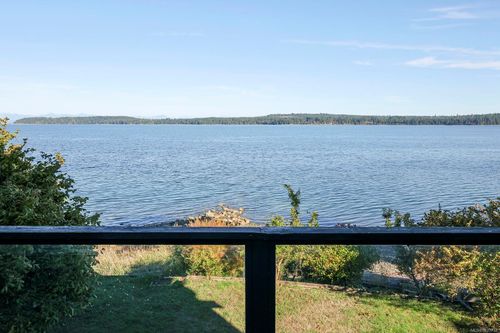 5650 Island Highway S, Union Bay, BC, V0R3B0 | Card Image