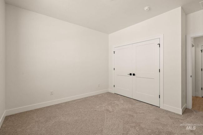 1724 N Black Elm Ln, House other with 4 bedrooms, 3 bathrooms and 2 parking in Star ID | Image 9