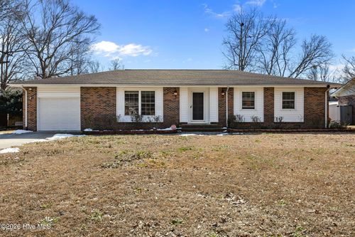 107 Estate Dr, Jacksonville, NC, 28540-5121 | Card Image