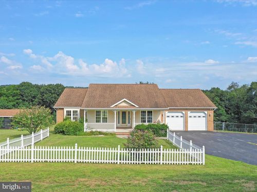 47 Perry Ln, SLANESVILLE, WV, 25444-3309 | Card Image