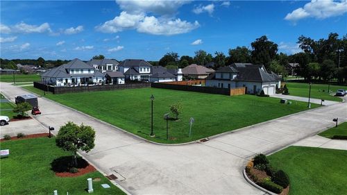 4140 Pierres Dr, Marrero, LA, 70072 | Card Image
