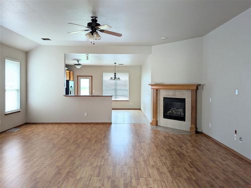 1629 Sw 31st St, Moore, OK, 73160-1180 | Card Image