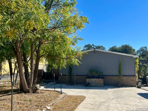 203 Ranch Dr, Bandera, TX, 78003-4359 | Card Image