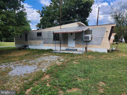 511 N Western Ave, MARTINSBURG, WV, 25404-5586 | Card Image