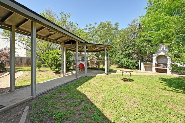 4607 S Forest Dr, House other with 4 bedrooms, 2 bathrooms and 2 parking in Austin TX | Image 16